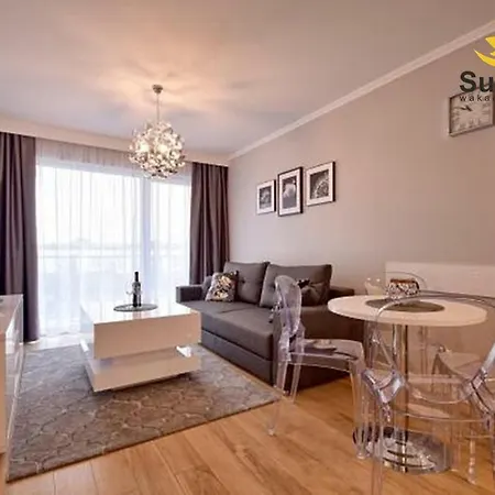 Апартаменты Sunflowers Apartament Cristal W Kolobrzegu