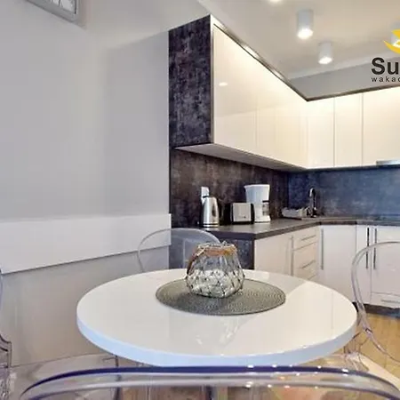 Sunflowers Apartament Cristal W Kolobrzegu Апартаменты Колобжег